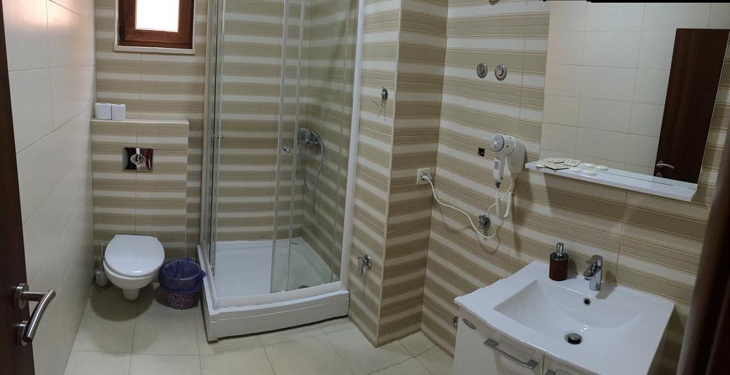 Bocche Di Cattaro Studios Екстериор снимка